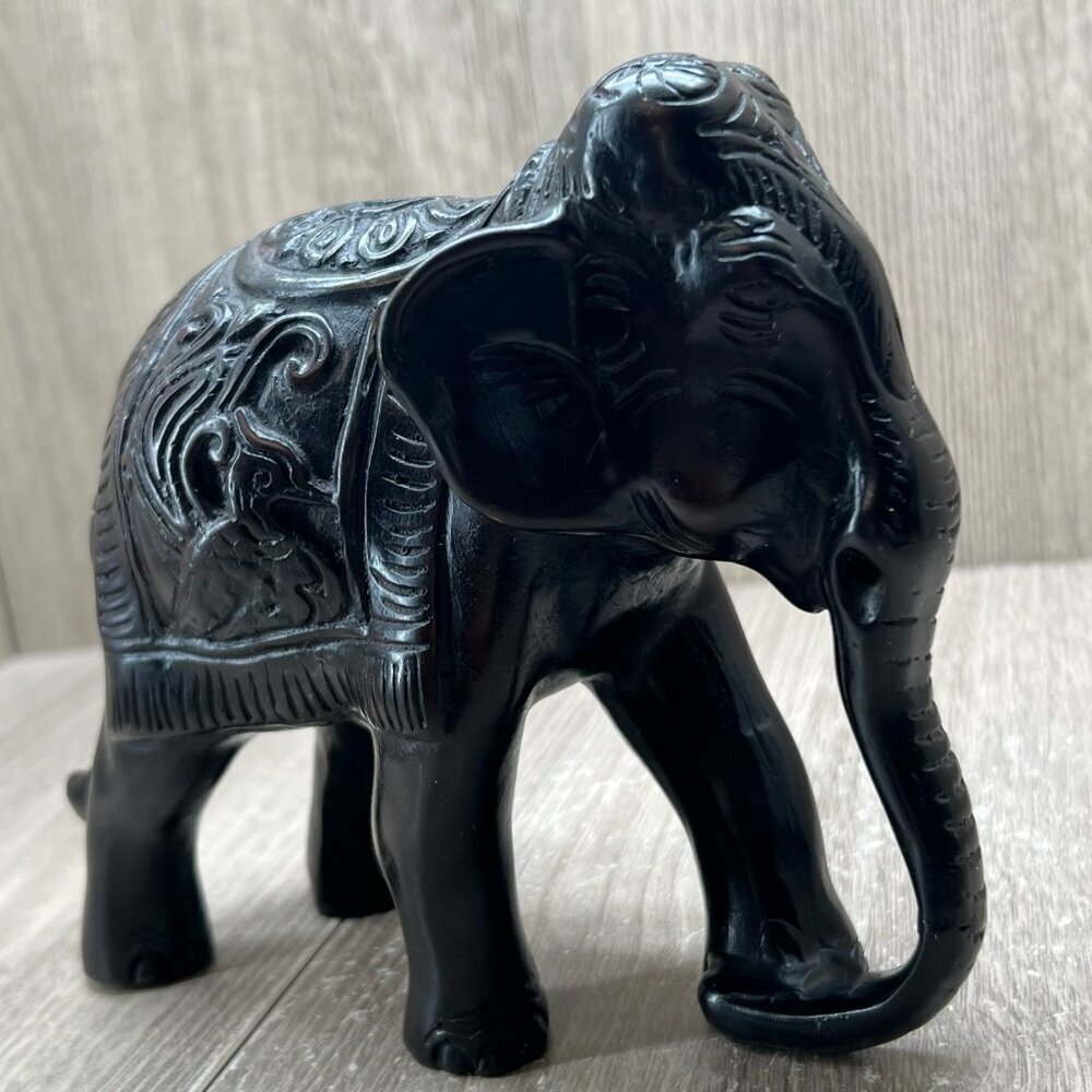 Blac Carved Elephant Figurine Statue Home Decor Lucky Charm Collectible - Picture 8 of 13